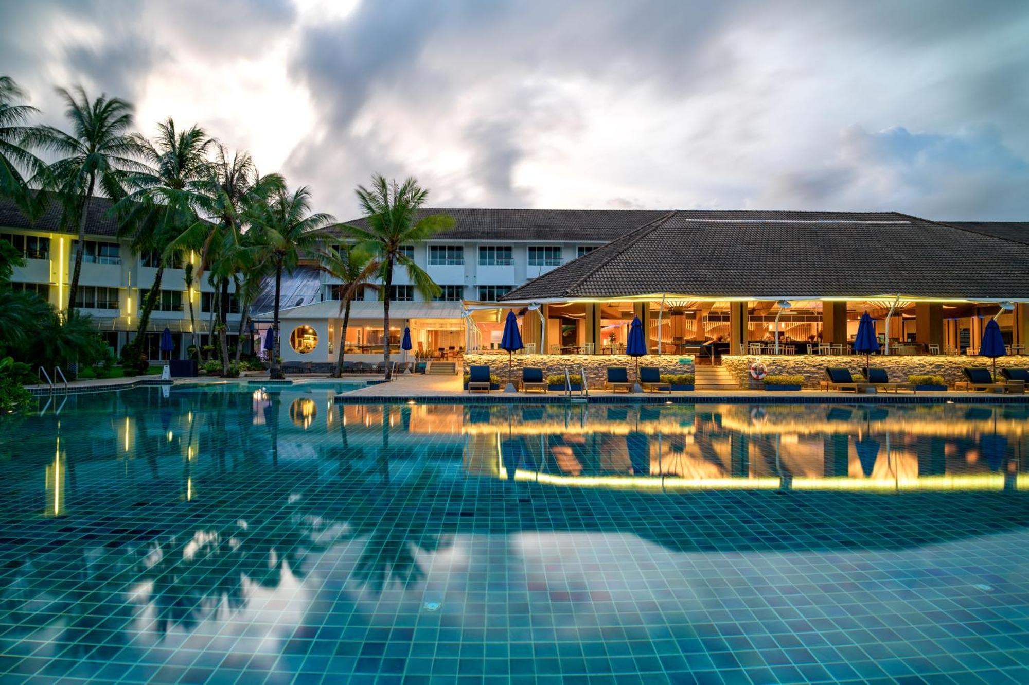 Nh Boat Lagoon Phuket Resort 외부 사진
