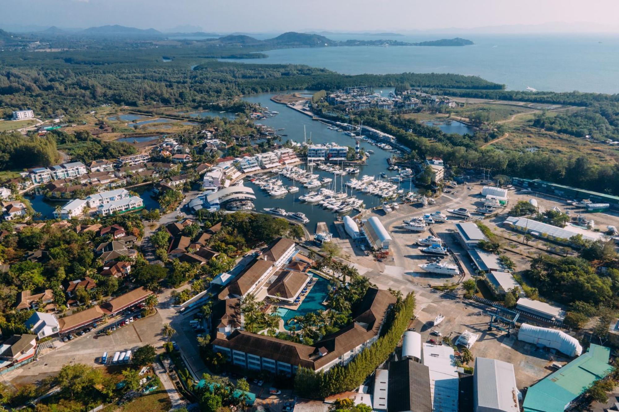 Nh Boat Lagoon Phuket Resort 외부 사진