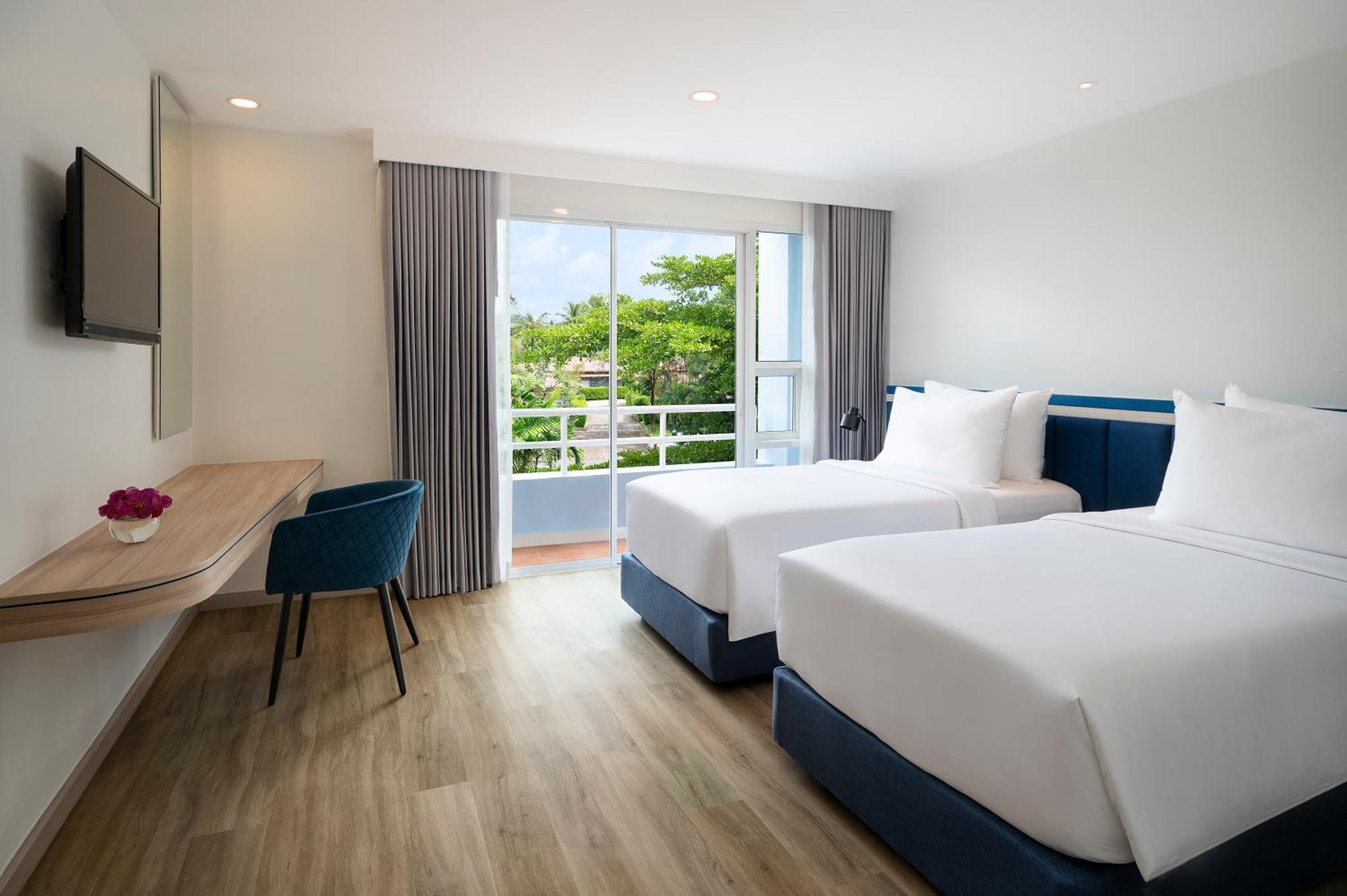 Nh Boat Lagoon Phuket Resort 외부 사진